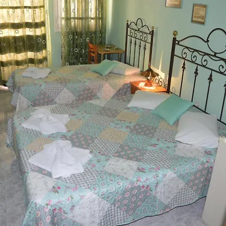 Hotel apartamentowy Hermoupoli Ermupoli