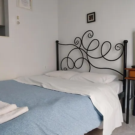 Hotel apartamentowy Hermoupoli Ermupoli